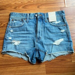 Madewell relaxed denim shorts. Size 27